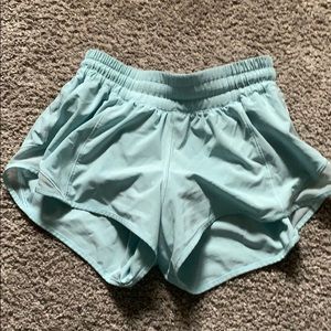 *SOLD* Lululemon blue hotty hot shorts 2.5